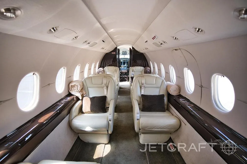 Cabin interior of a 2013 HAWKER 4000.