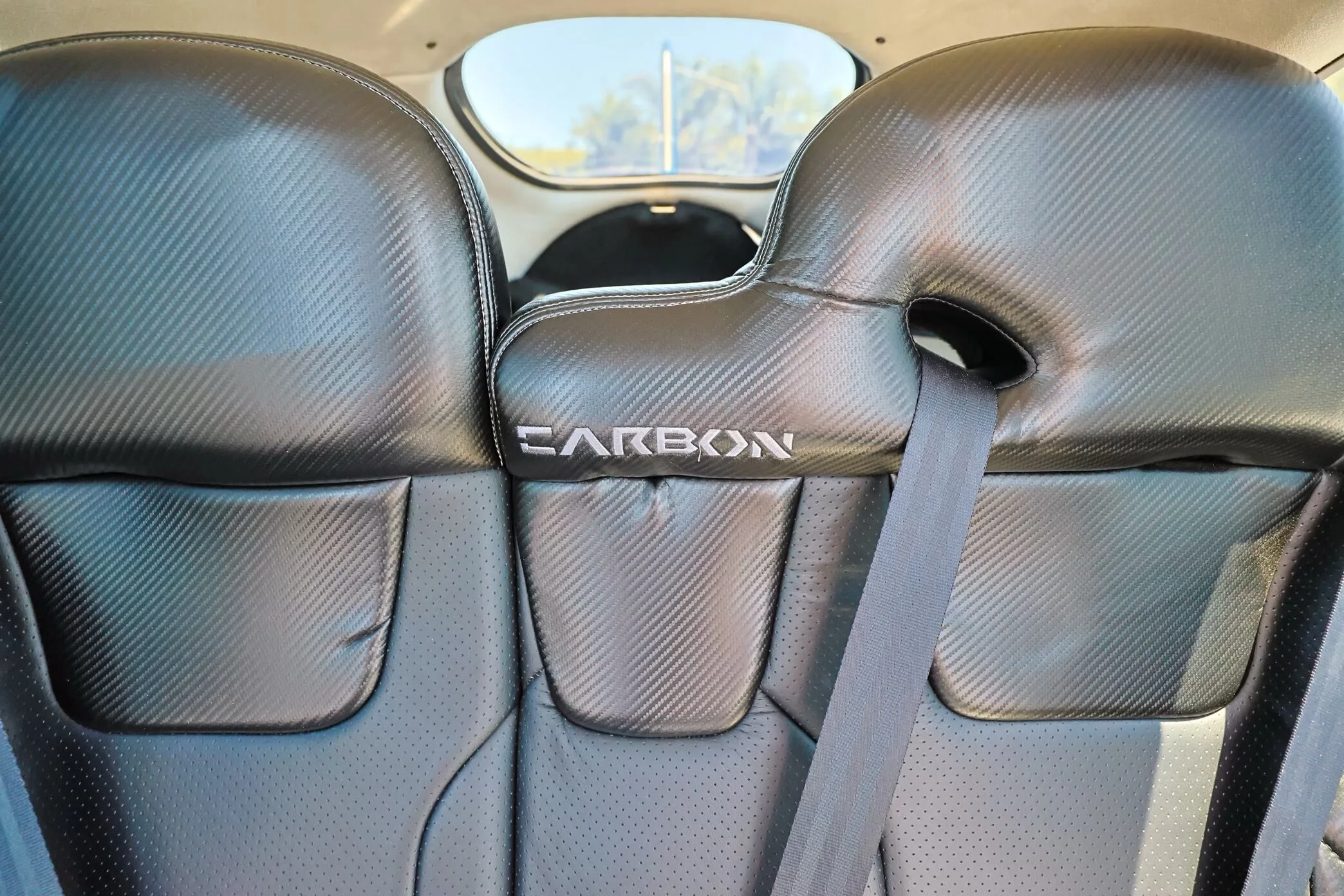 Cabin interior of a 2015 Cirrus SR22-G5 TURBO.