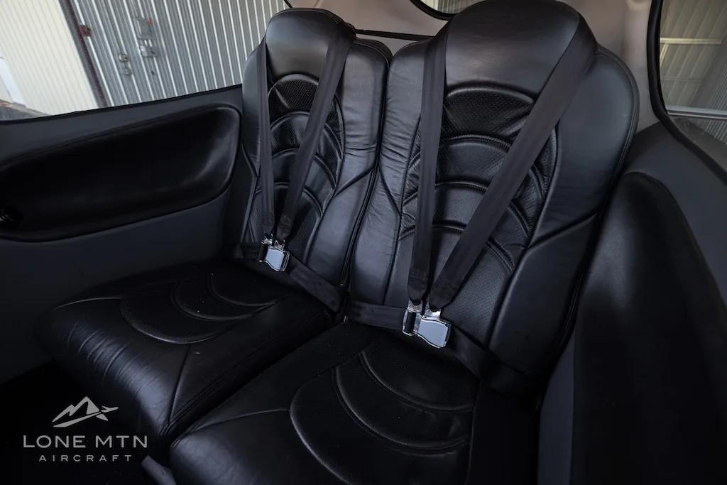 Cabin interior of a 2005 Cirrus SR22 G2 GTS.
