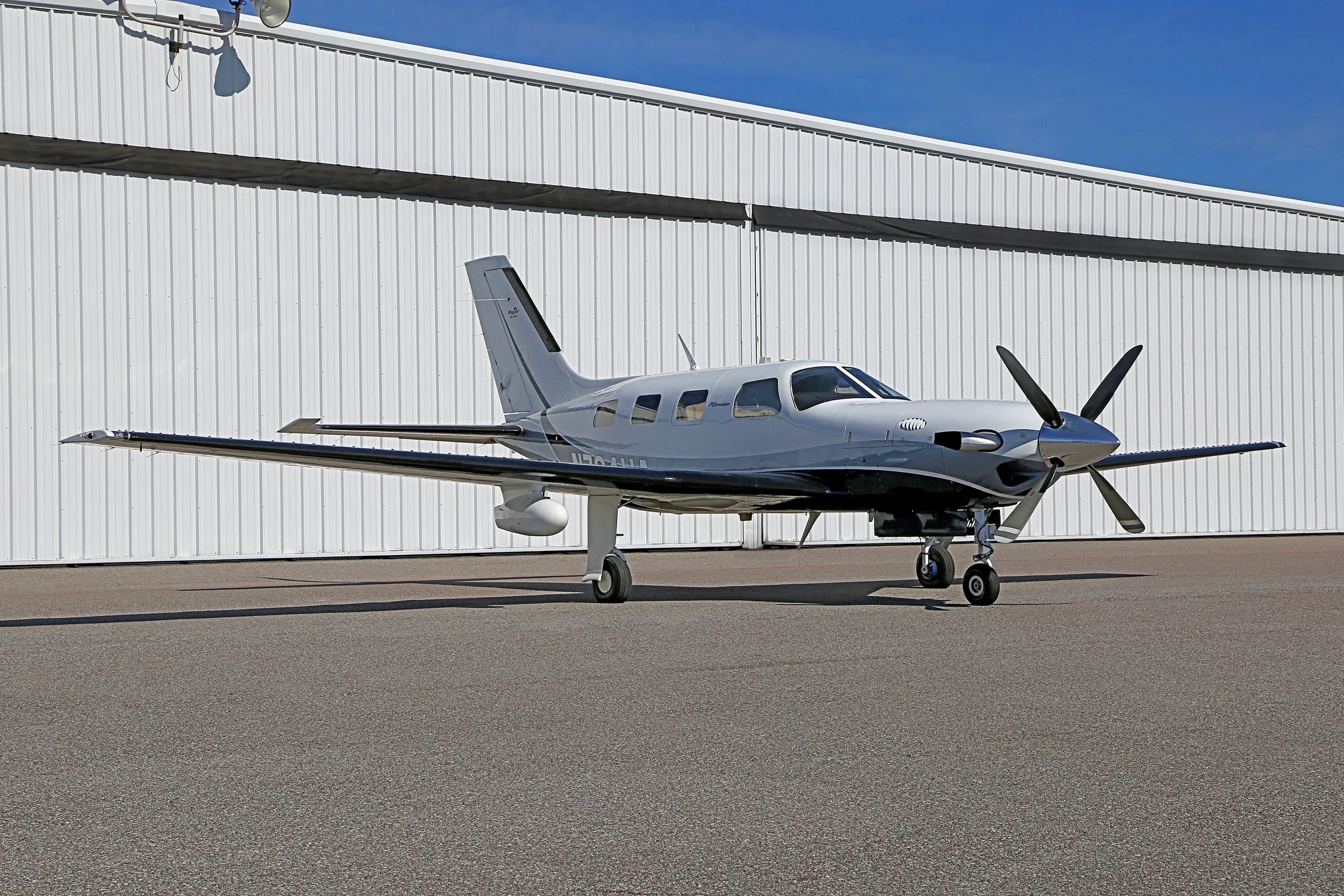 Exterior view of a 2008 Piper MERIDIAN PA-46-500TP.