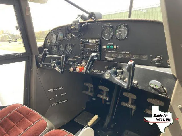 Cockpit and instrument panel of a 1998 Maule MXT-7-180.