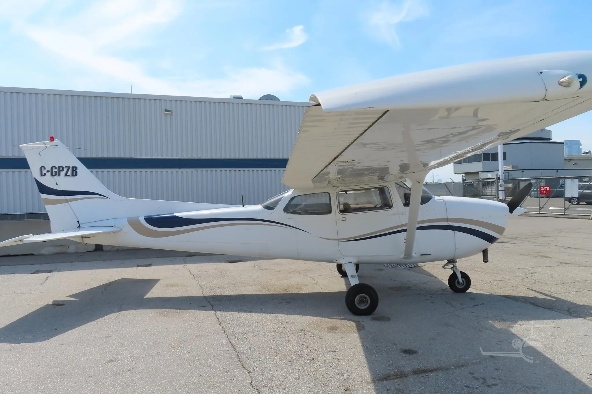 C--gpzb - 1975 Cessna 172M Skyhawk