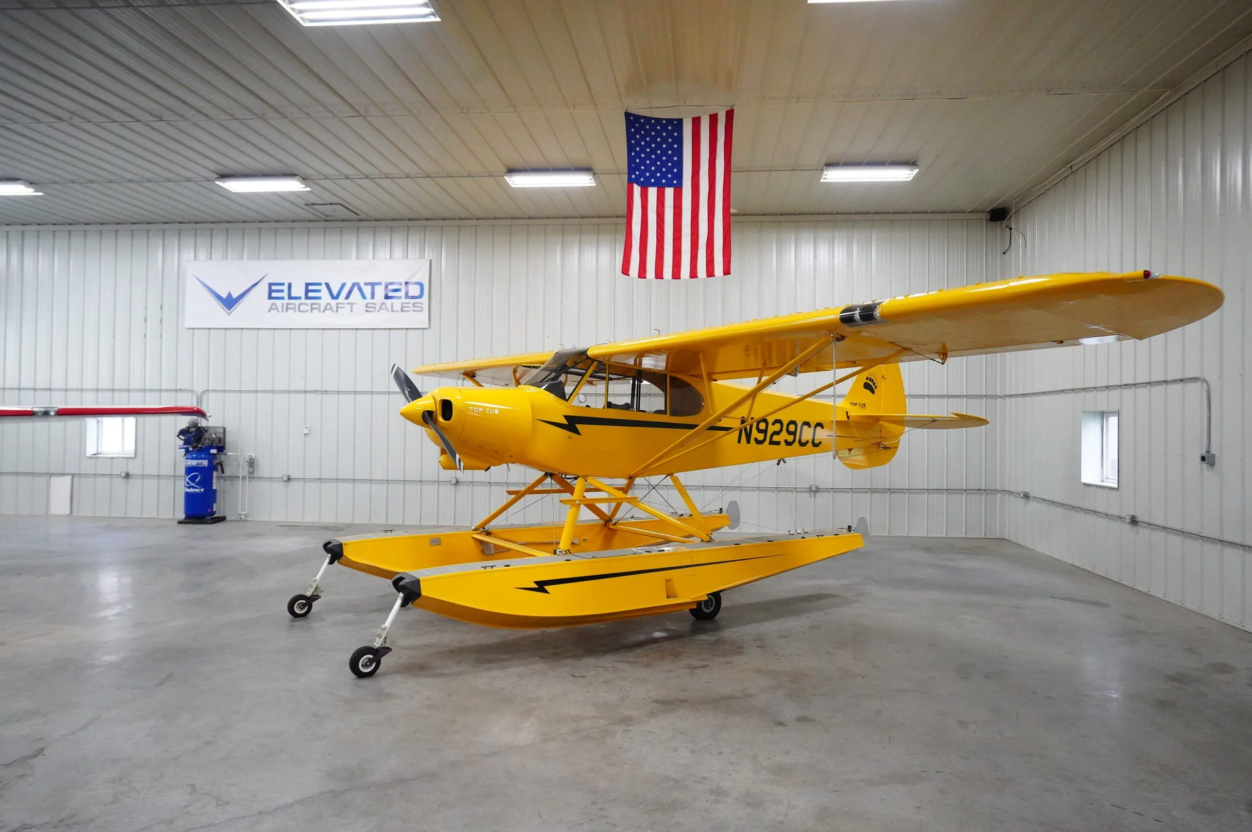 Exterior view of a 2005, N929CC.