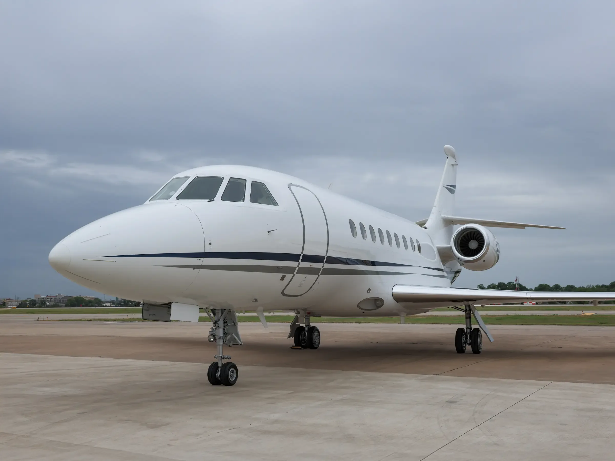 Exterior view of a 2022 Gulfstream G500.