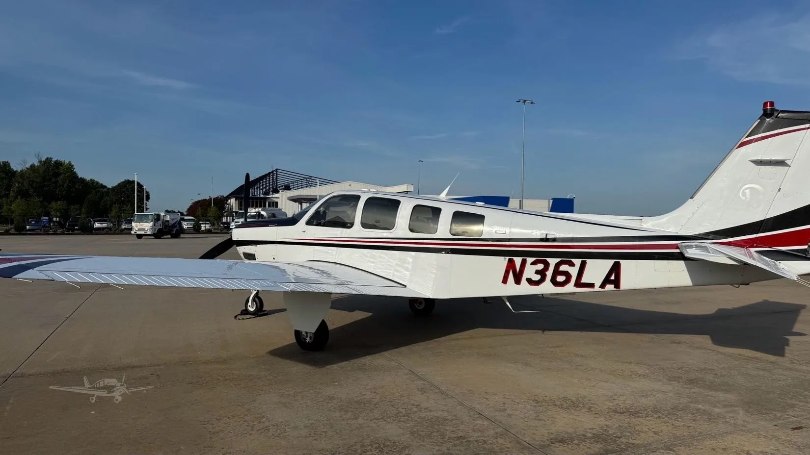 Exterior view of a 2007 BEECHCRAFT G36 BONANZA, N36LA.