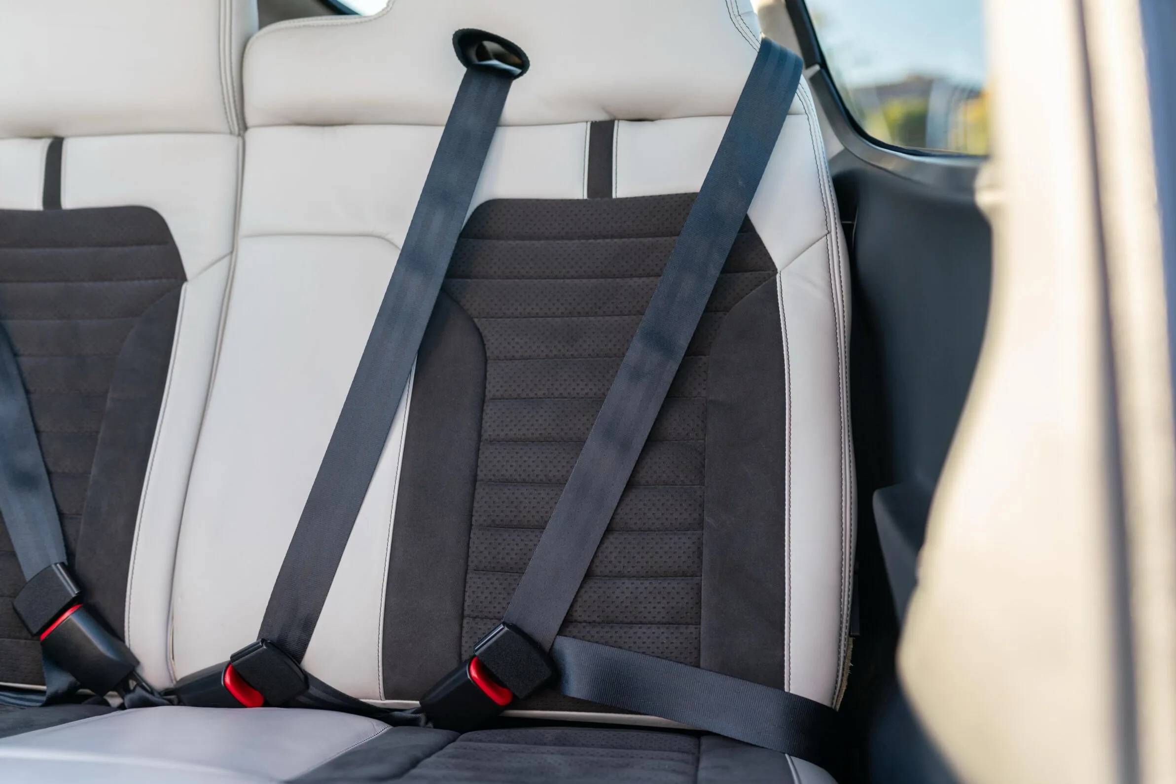 Cabin interior of a 2019 Cirrus SR22-G6 GTS.