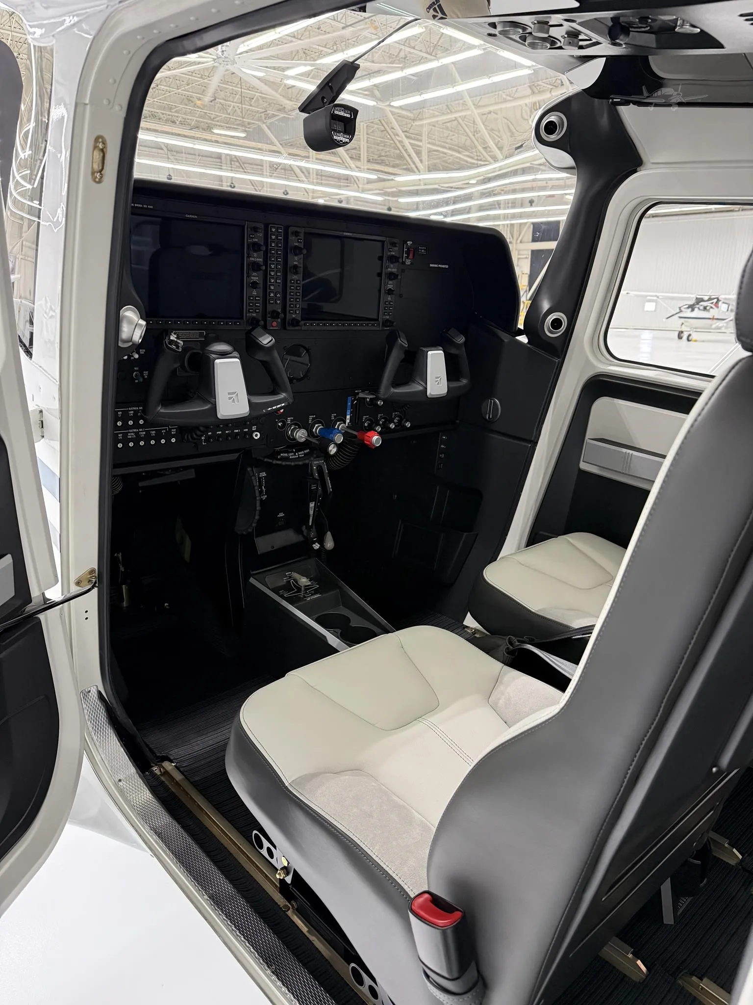 Cabin interior of a 2026 CESSNA TURBO 206H STATIONAIR HD.