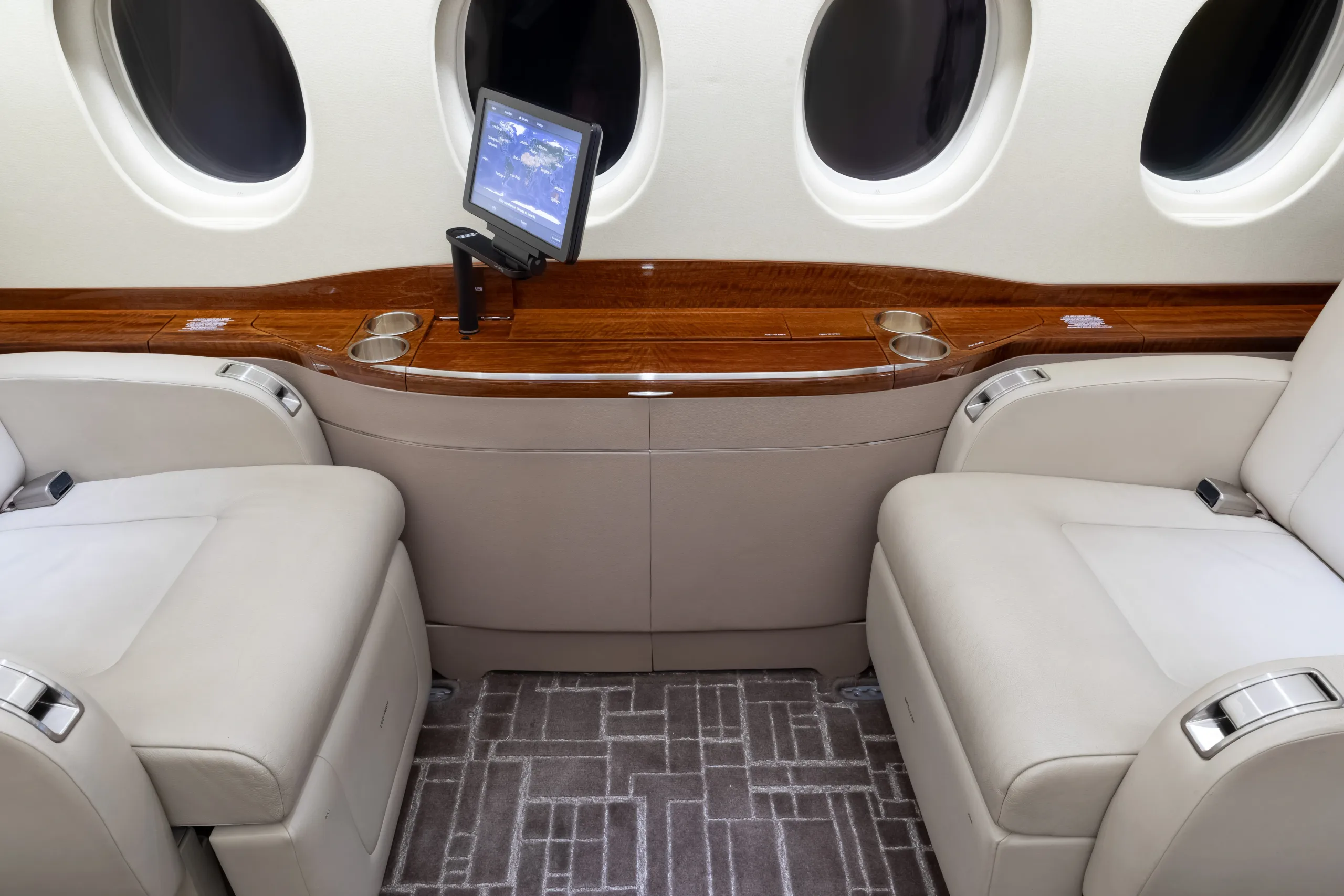 Dassault Falcon 2000LXS
