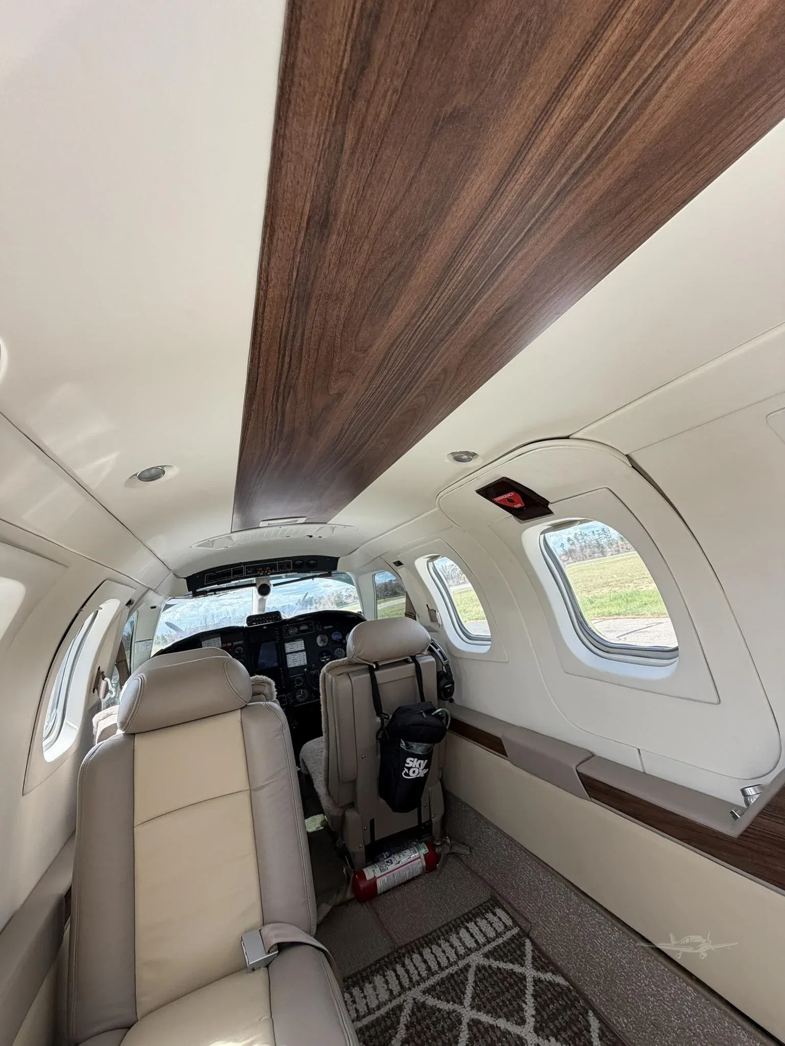Cabin interior of a 1991 DAHER TBM 700.