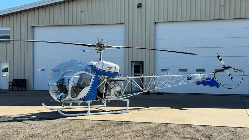 Exterior view of a 1968 BELL 47G-3B-1.
