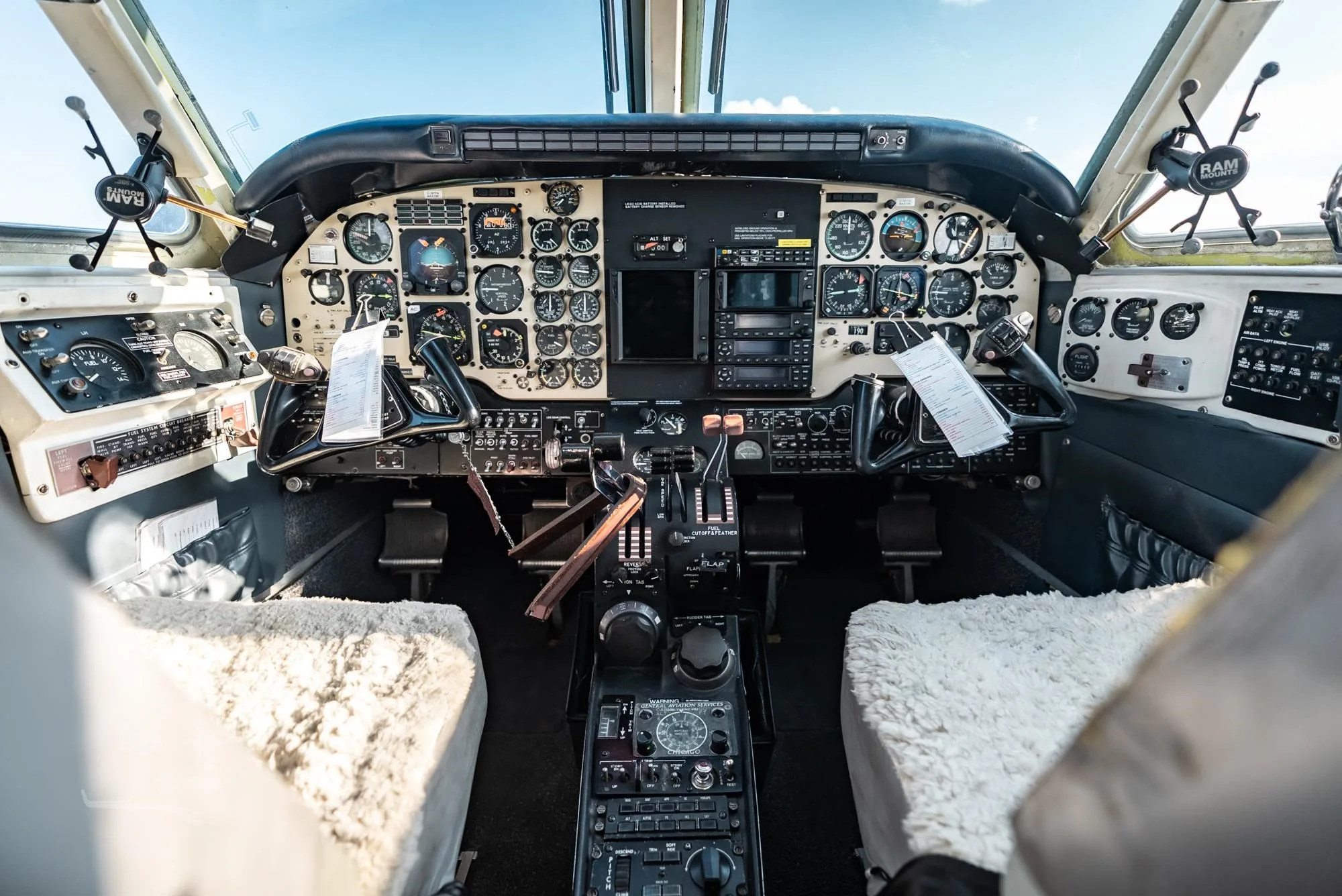 C-gypa - 1978 Beechcraft King AIR B100
