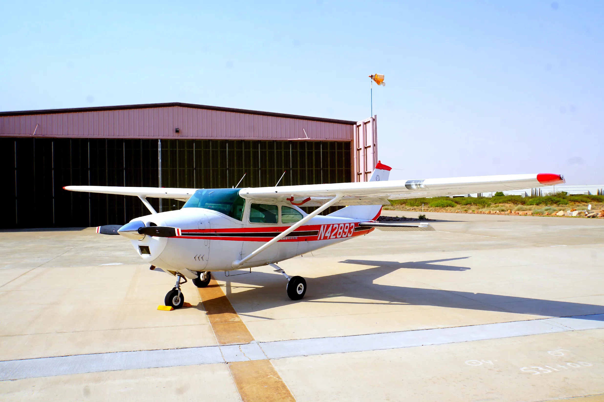Exterior view of a 1968 Cessna 182L SKYLANE.