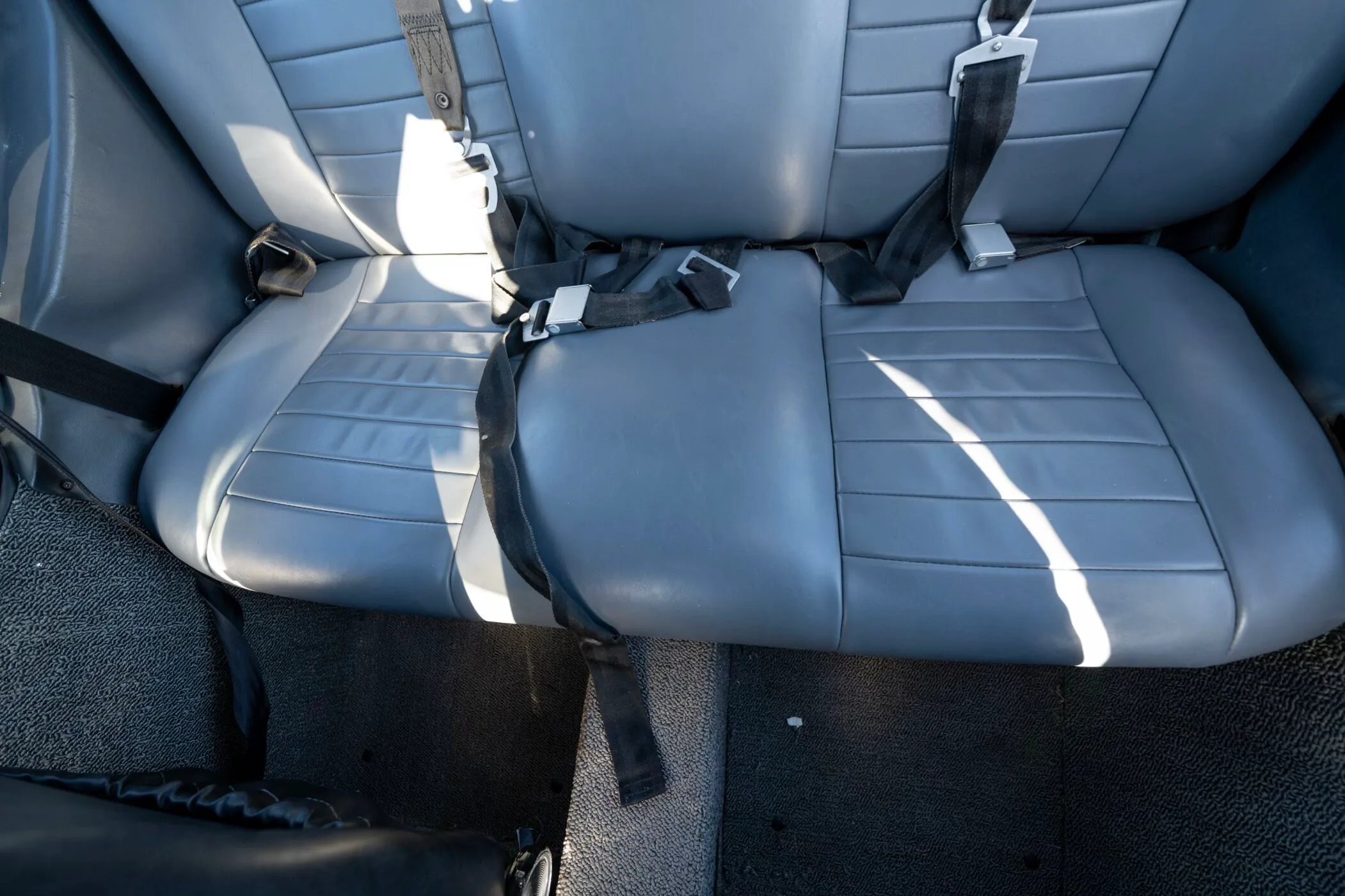Cabin interior of a 1990 Socata TB-20 TRINIDAD.