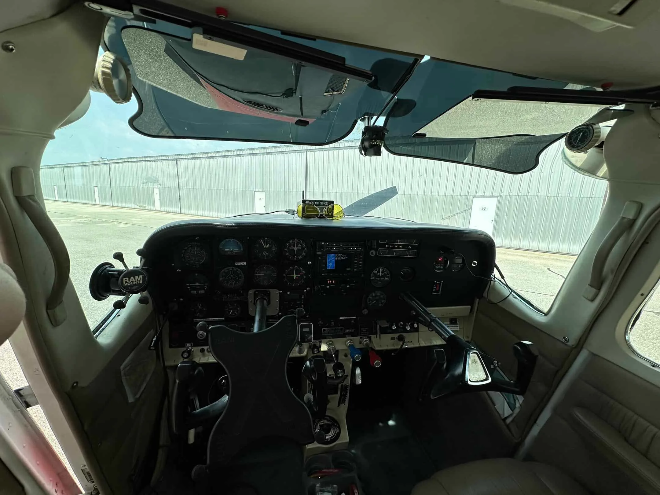 Cockpit and instrument panel of a 1969 Cessna 182N.