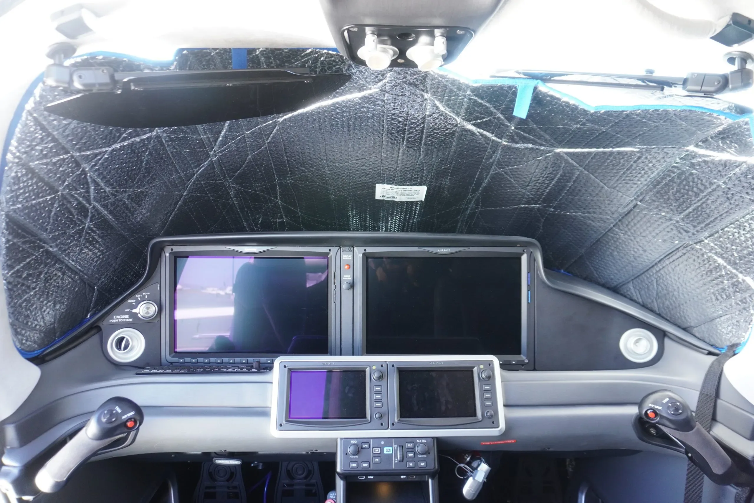Avionics suite of a 2024 Cirrus SR22 G7.