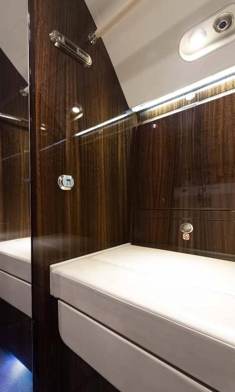 Cabin interior of a 2014 Gulfstream Honeywell RE220 (G550).